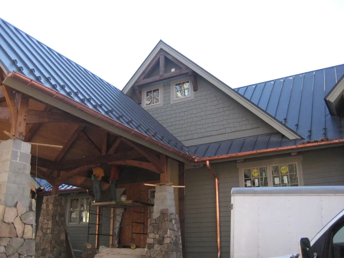 Craftsman Roofing team delivering quality roofing work in Lincolnia Park